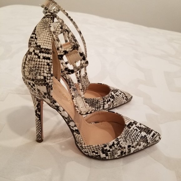 Chase + Chloe Shoes - Brand New Chase + Chloe snakeskin print heels